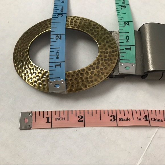 CHICOS Adjustable Belt Genuine Leather Taupe with Bronze Buckle 26-41 inches - Picture 9 of 15